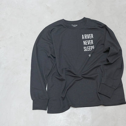 【South2 West8】サウスツーウエストエイト men's L/S Tee - A River Never Sleep "Black"