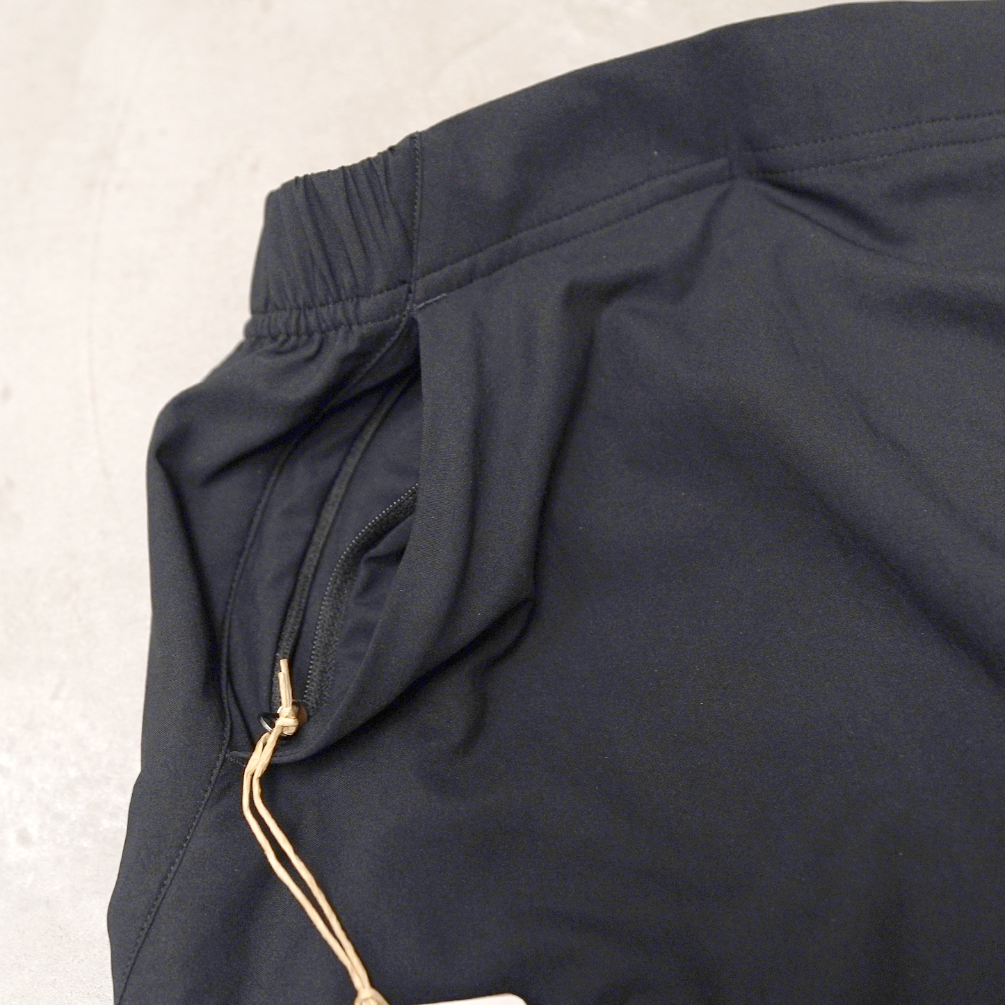 【HOUDINI】フーディニ women's Walkabout Skirt "True Black"