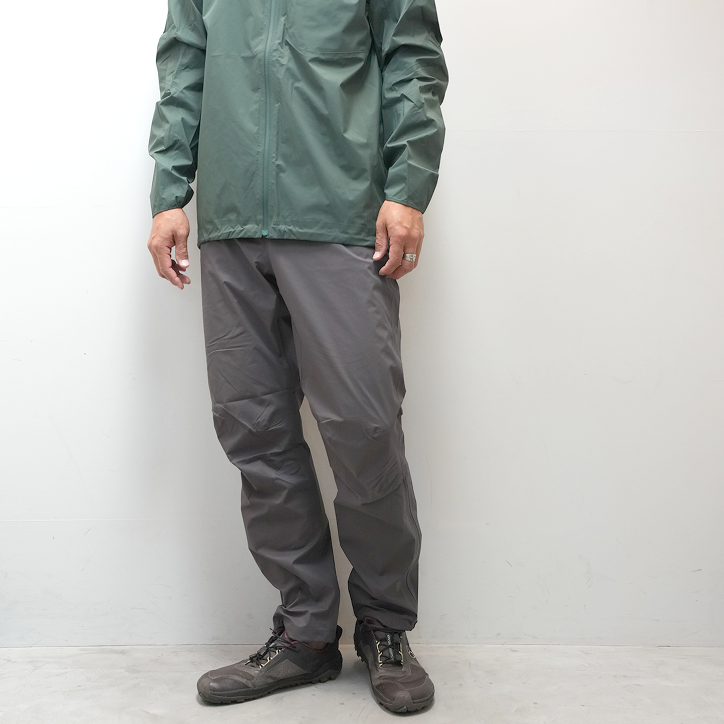 【Teton Bros】ティートンブロス unisex Feather Rain Pant "Gunmetal"