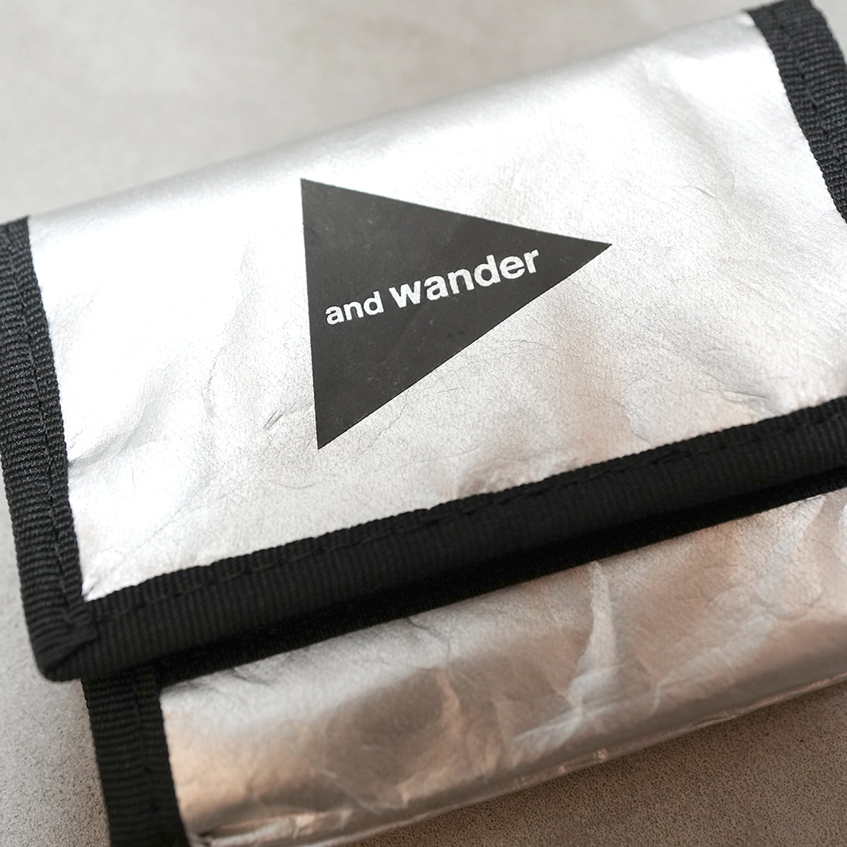 【and wander】アンドワンダー compact wallet "2Color" ※ネコポス可