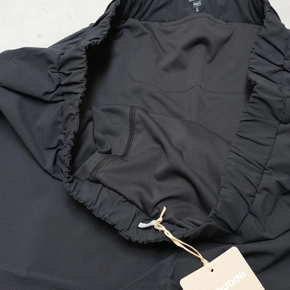 【HOUDINI】フーディニ men's Pace Split Shorts "True Black"