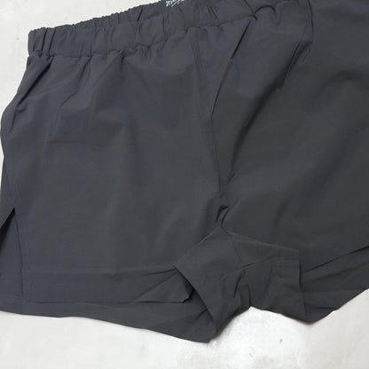 【HOUDINI】フーディニ men's Pace Split Shorts "True Black"