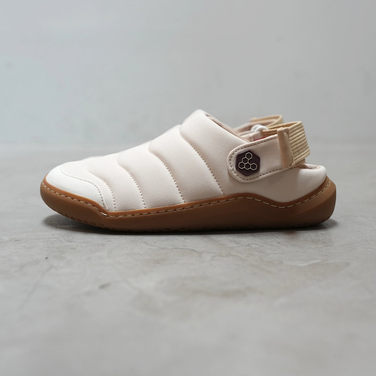 【VIVOBAREFOOT】ヴィヴォ ベアフット women's Gobi Wavey Mule Textile "Sand"