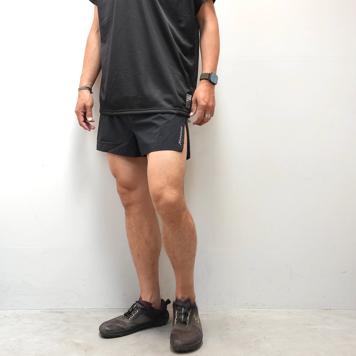 【HOUDINI】フーディニ men's Pace Split Shorts "True Black"