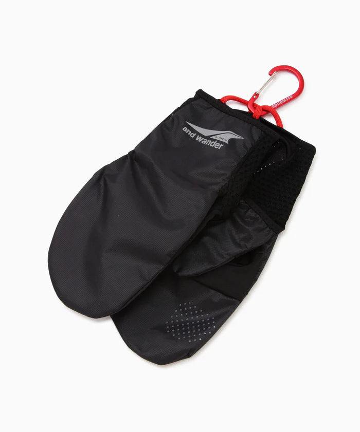 【and wander】アンドワンダー Altra × and wander half finger 2way glove "Black" ※ネコポス可