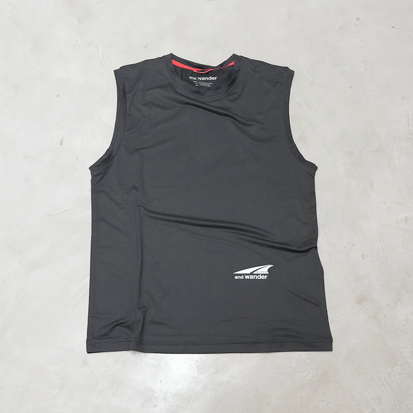 【and wander】アンドワンダー Altra × and wander tank top "Black" ※ネコポス可