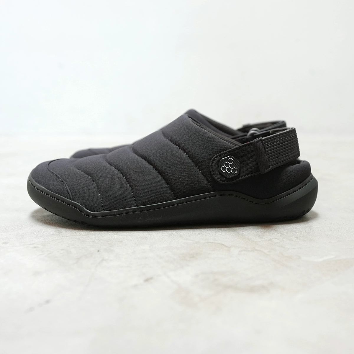【VIVOBAREFOOT】ヴィヴォ ベアフット men's Gobi Wavey Mule Textile "Eclipse"