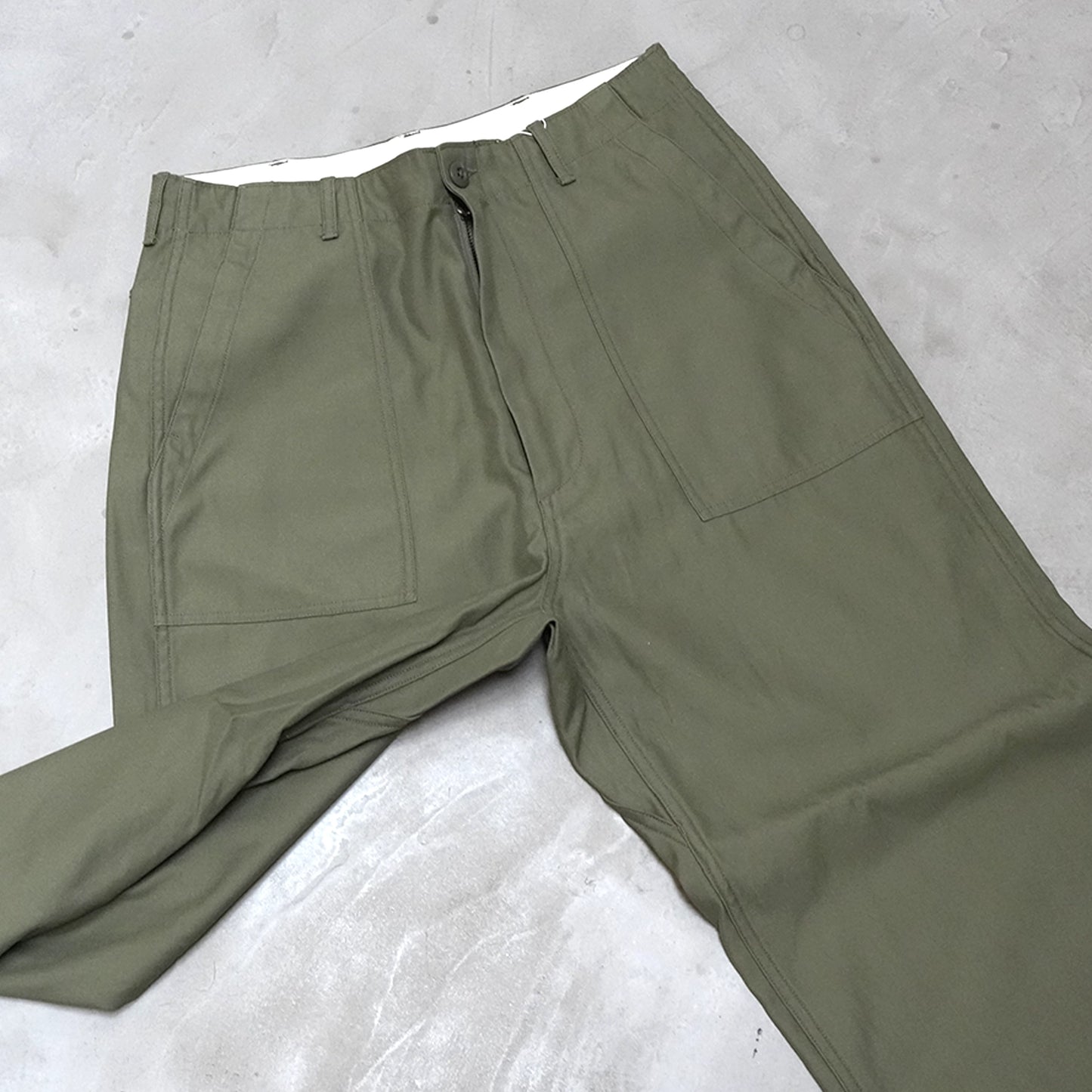 【nanamica】ナナミカ men's Wide Baker Pants "Khaki"
