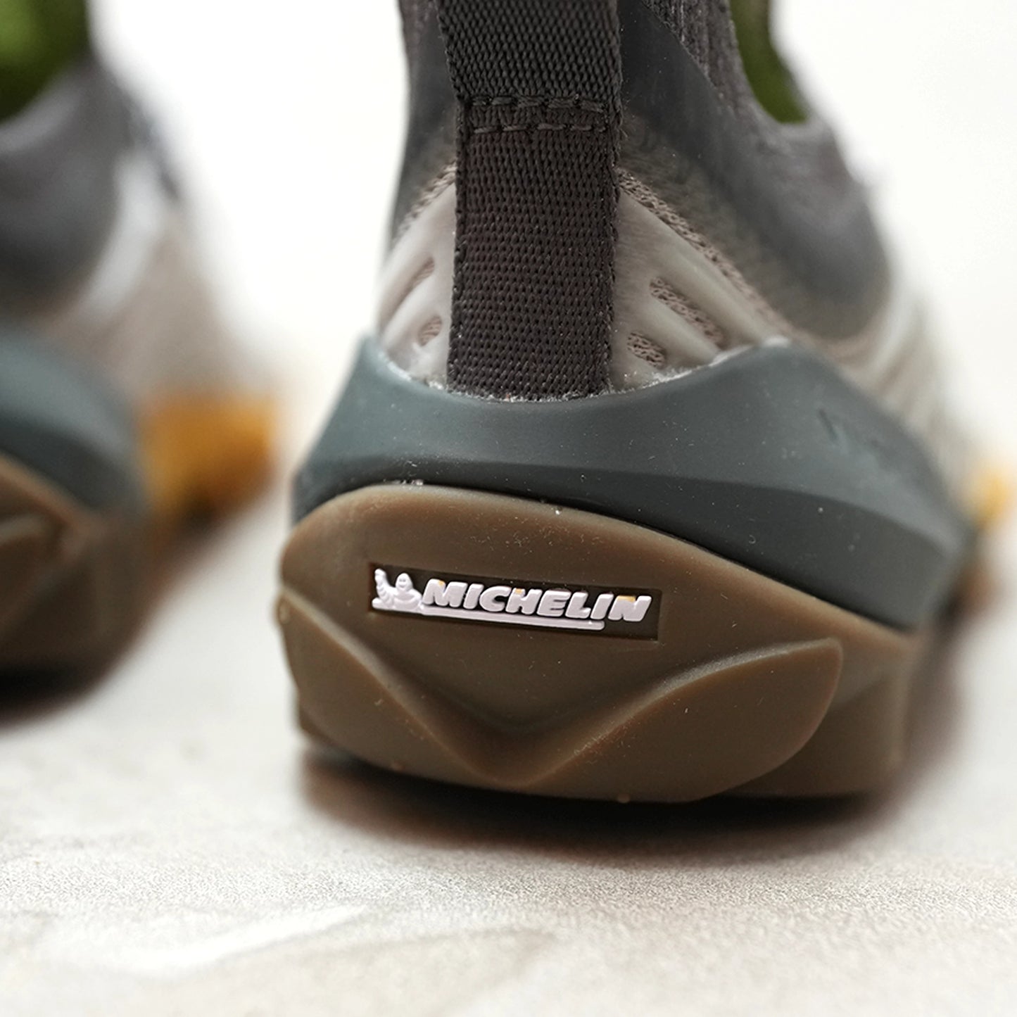 【VIVOBAREFOOT】ヴィヴォ ベアフット men's Hydra ESC "2Color"