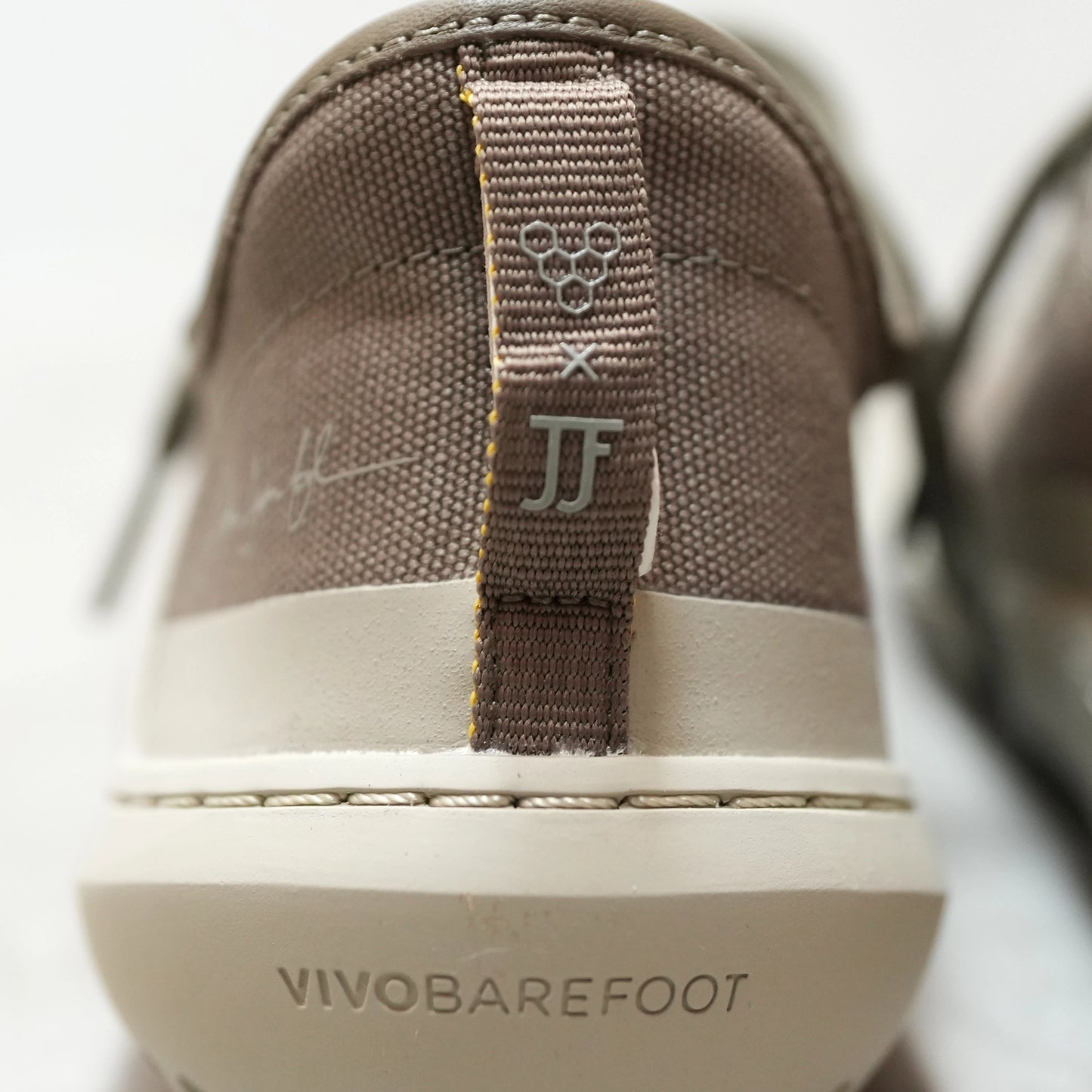 【VIVOBAREFOOT】ヴィヴォ ベアフット women's Gobi Dune Sneaker JJF "Shadow Green"