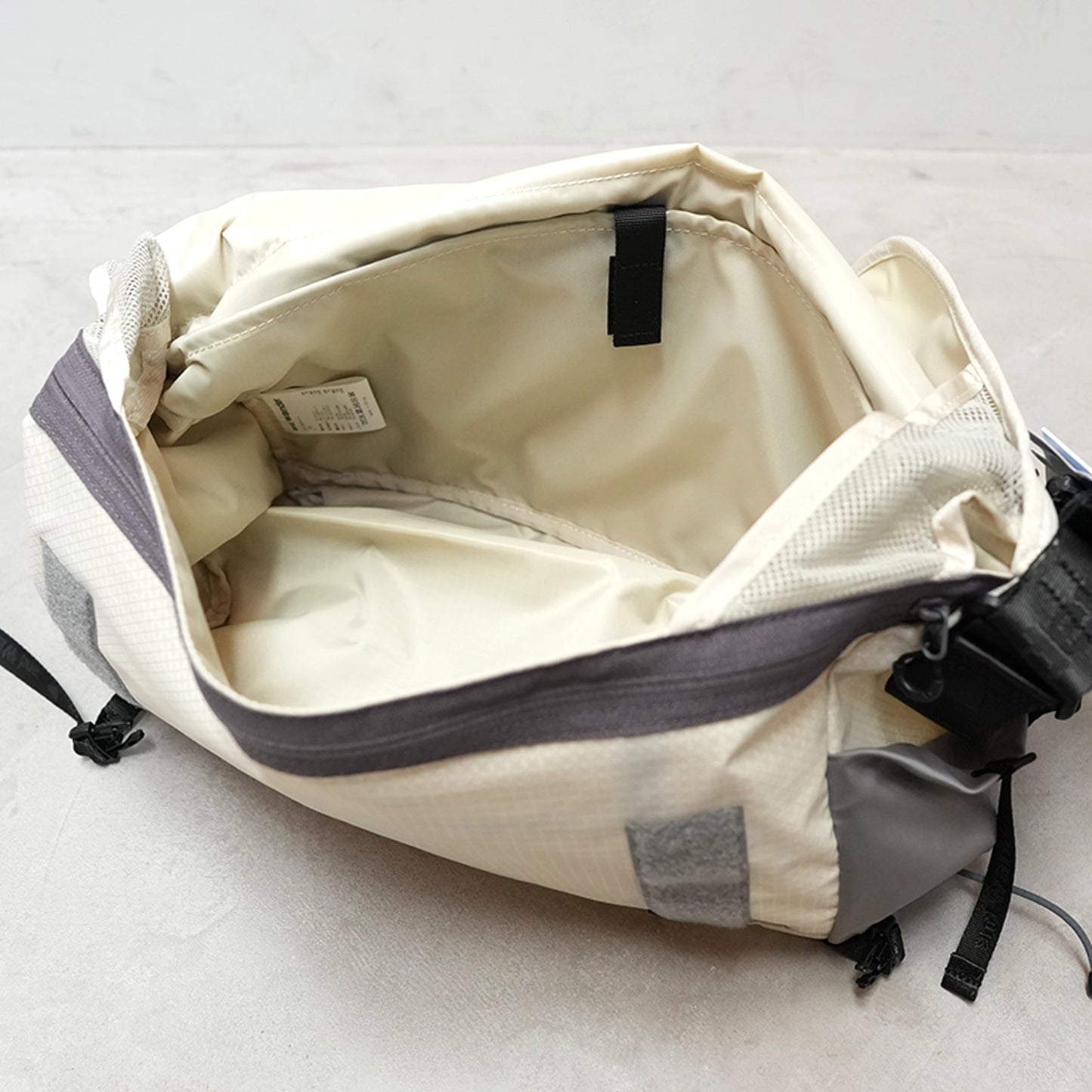 【and wander】アンドワンダー ocean rip messenger bag ”2Color”