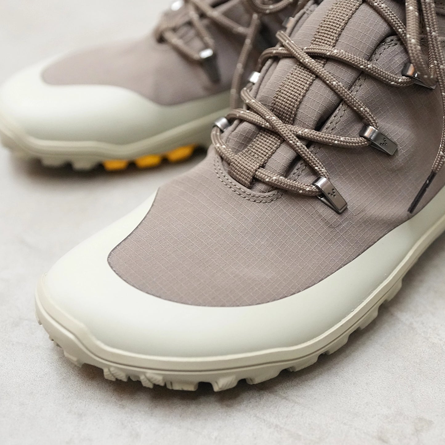 【VIVOBAREFOOT】ヴィヴォ ベアフット women's Tracker Textile AT Ⅱ JJF "Shadow Green"