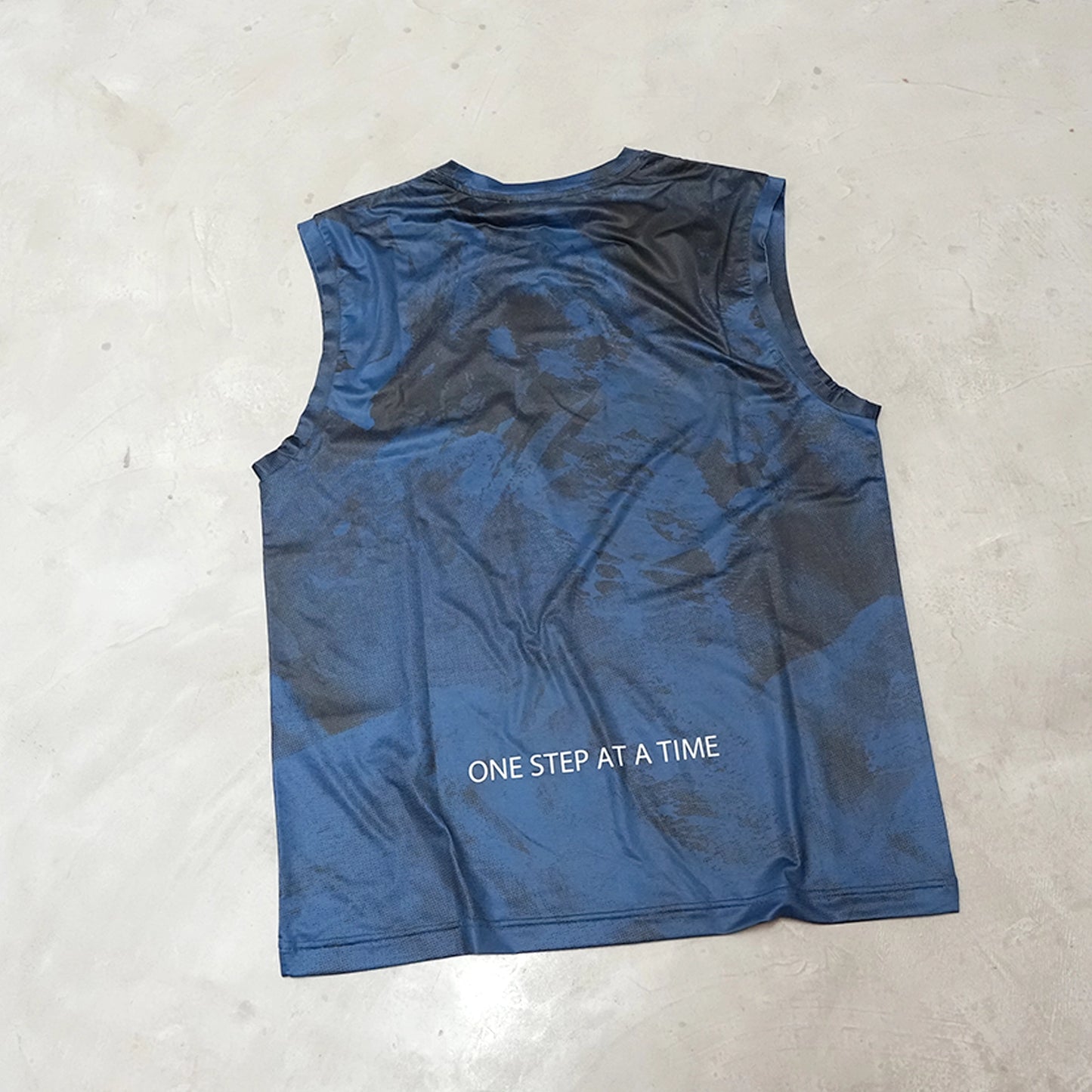 【and wander】アンドワンダー Altra × and wander graphic tank top "2Color" ※ネコポス可