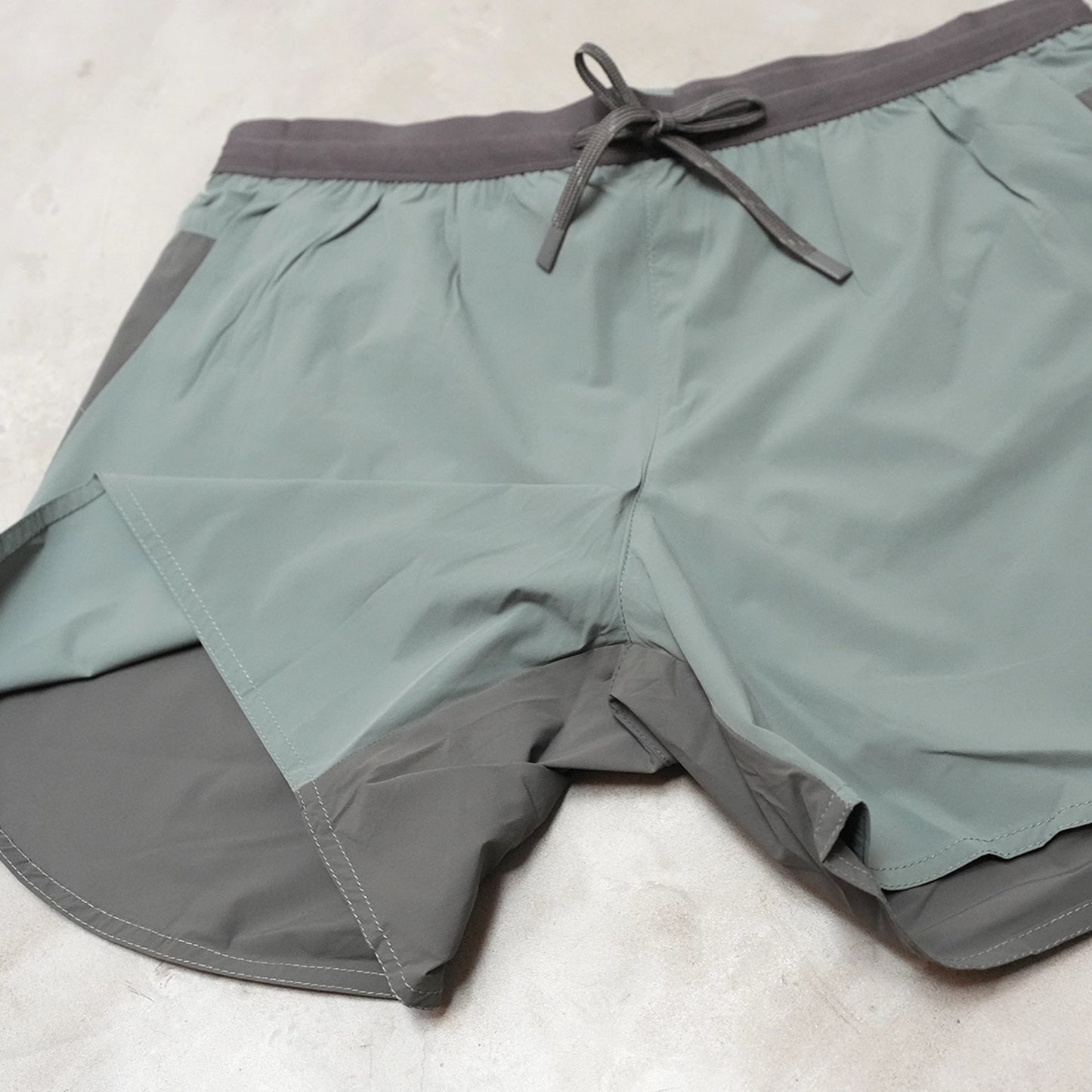 【ROARK RUN AMOK】ロアークランアモック men's Alta 5 "Slate Green" ※ネコポス可