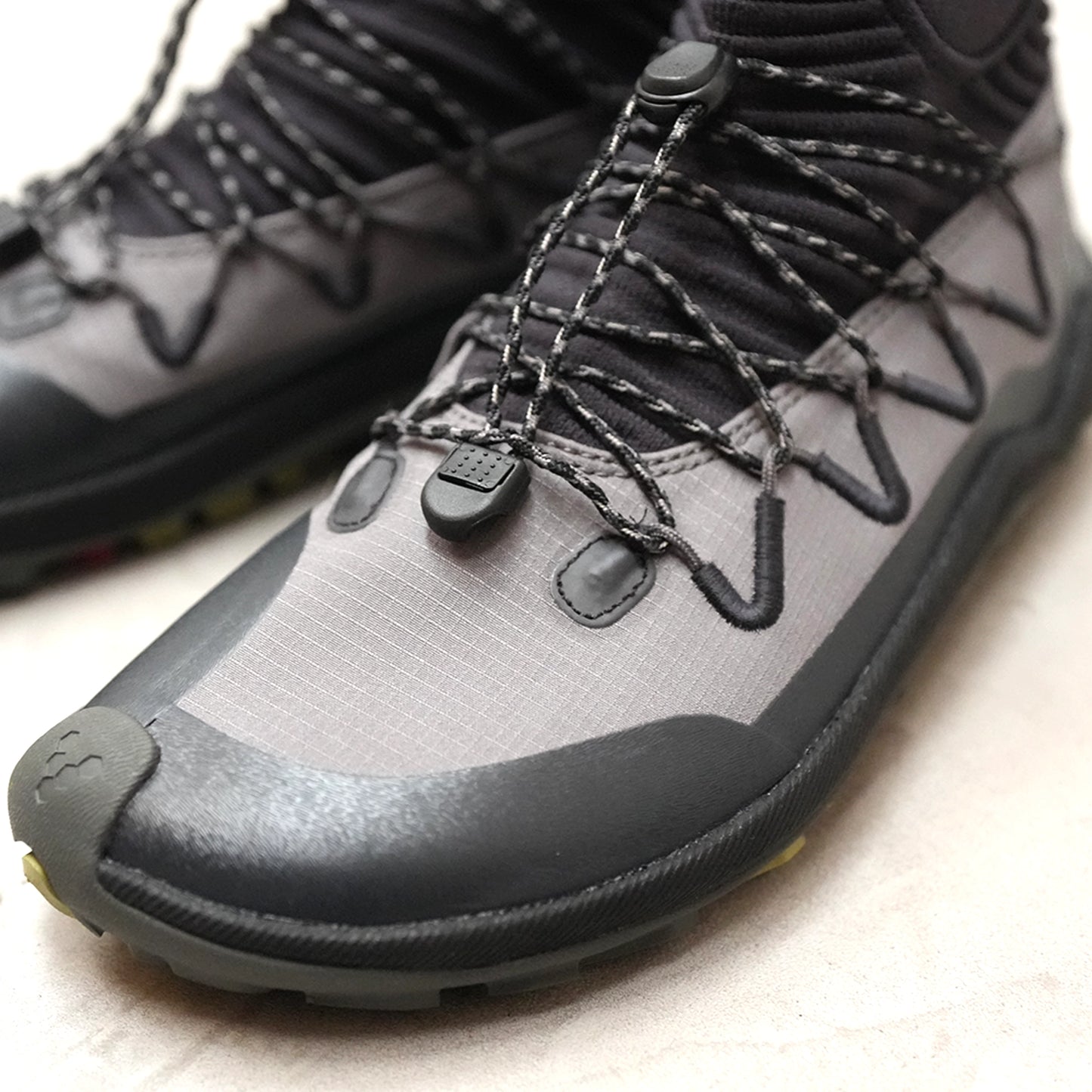 【VIVOBAREFOOT】ヴィヴォ ベアフット men's Primus Trail Flow Mid "2Color"