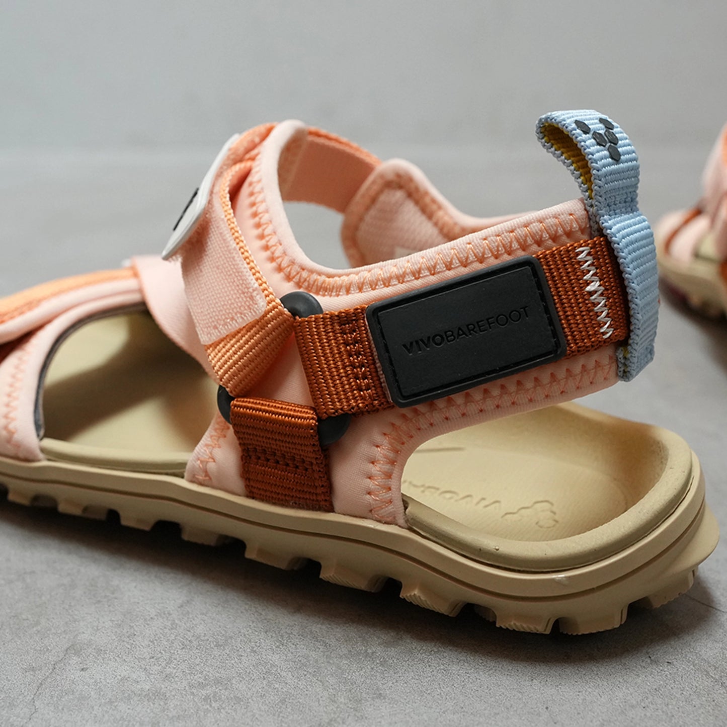 【VIVOBAREFOOT】ヴィヴォ ベアフット women's Tracker Ora Sandal "2Color"