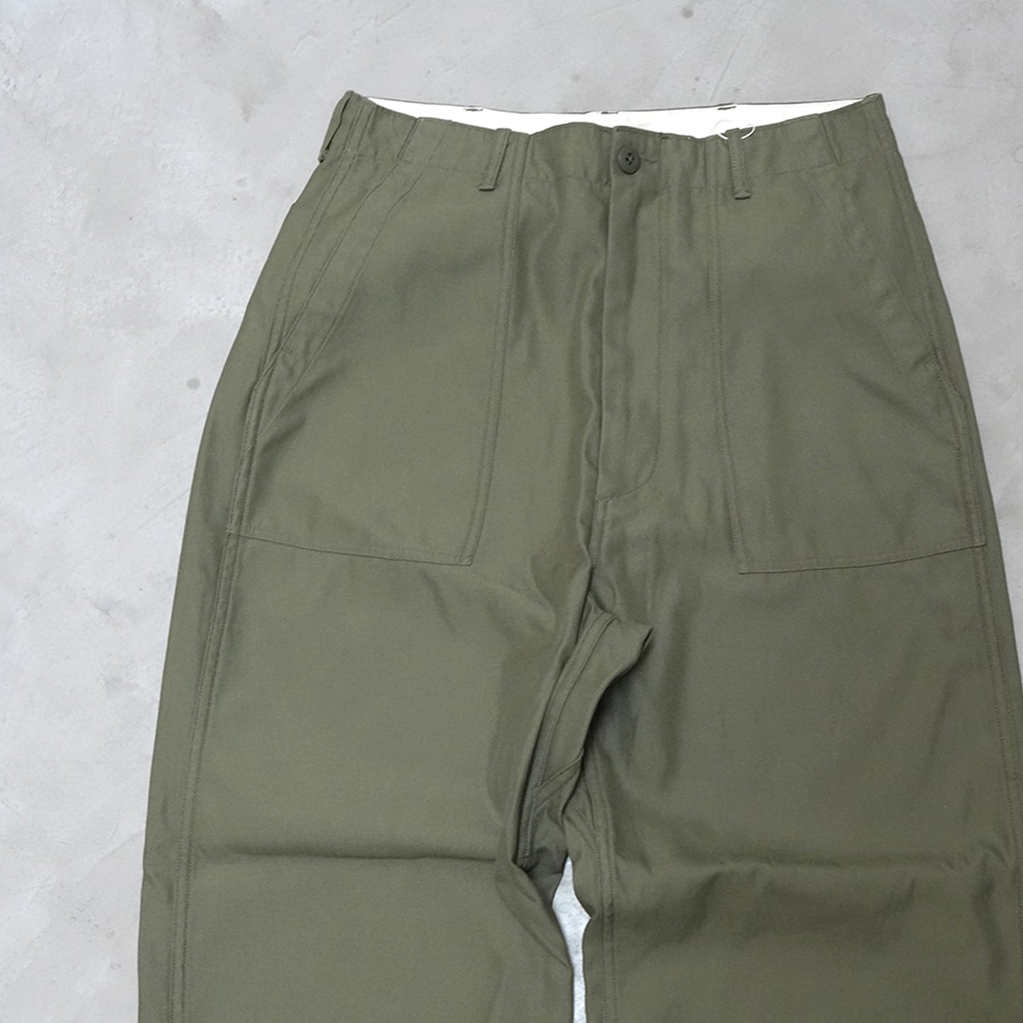 【nanamica】ナナミカ men's Wide Baker Pants "Khaki"