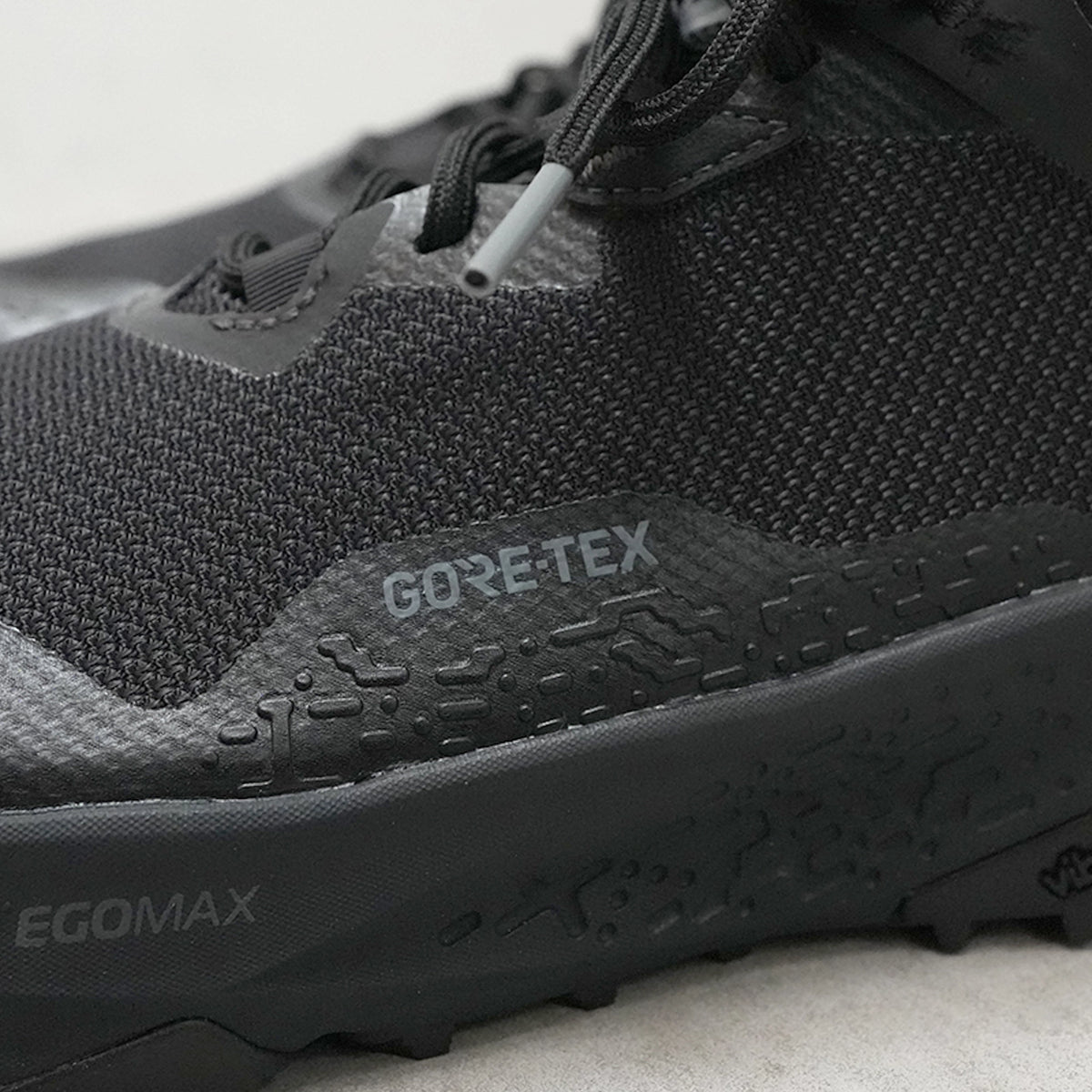 【ALTRA】アルトラ men's Timp 6 Mid GTX "Black×Black"