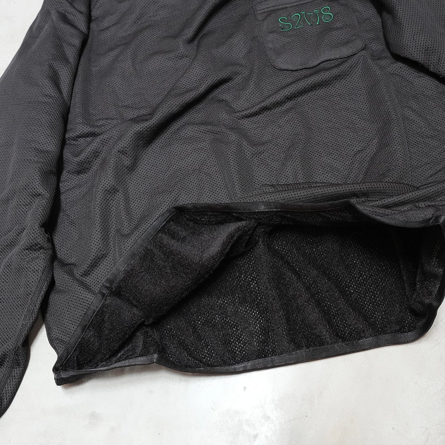 【South2 West8】サウスツーウエストエイト men's Reversible L/S Crew Neck Shirt - Poly Tricot "2Color"