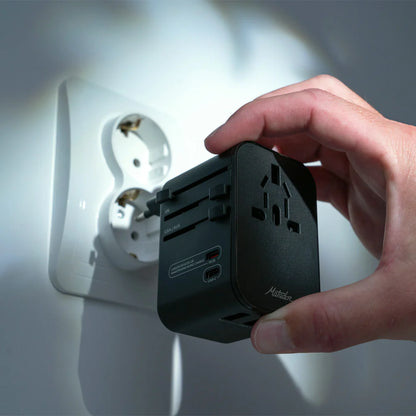 【Matador】マタドール Global Travel Adapter "Black"